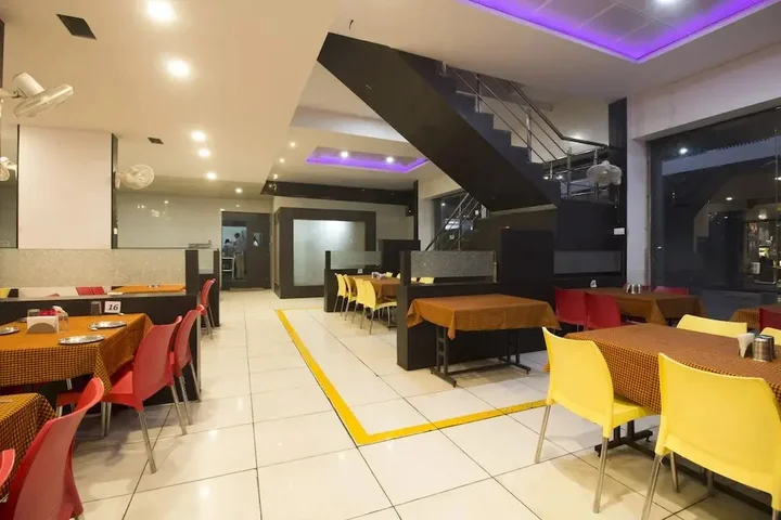 Ширди: Hotel City Point