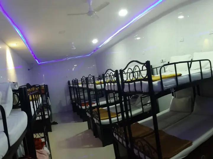 Мумбаи: Star Dormitory