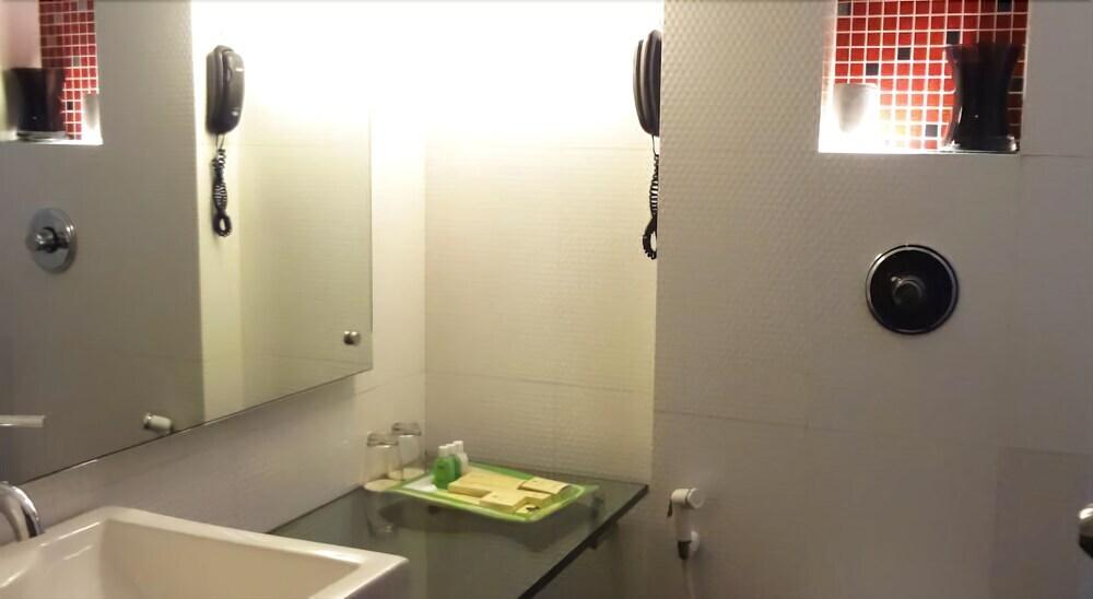 Мумбаи: Genesis Hotel Near Mumbai Airport