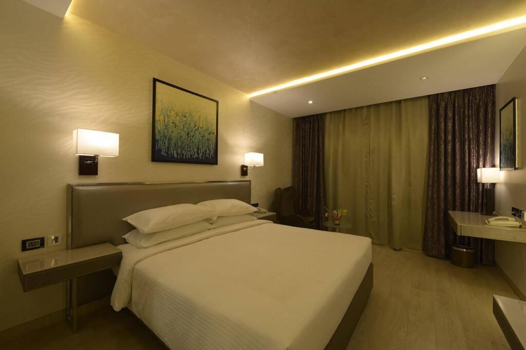 Мумбаи: Genesis Hotel Near Mumbai Airport