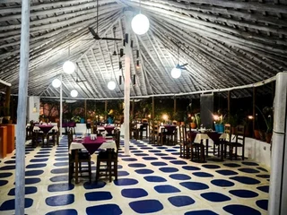 Лонда: Regenta Resort Century