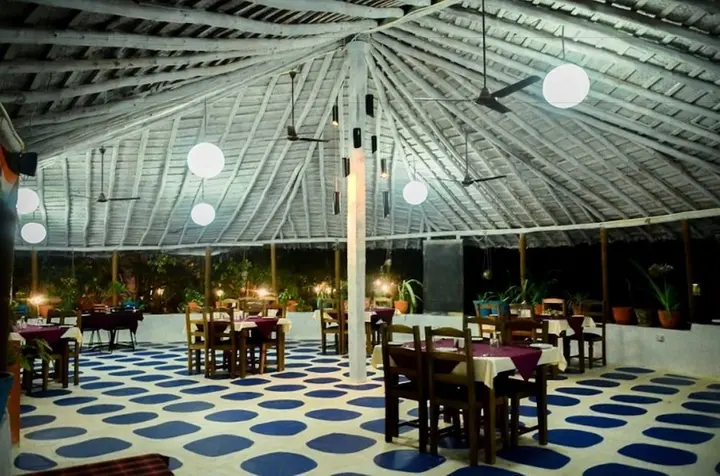 Лонда: Regenta Resort Century