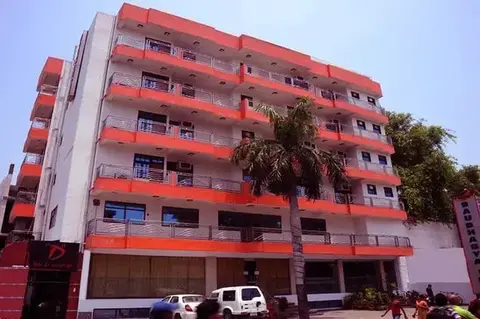Хандала: Saubhagya Inn International