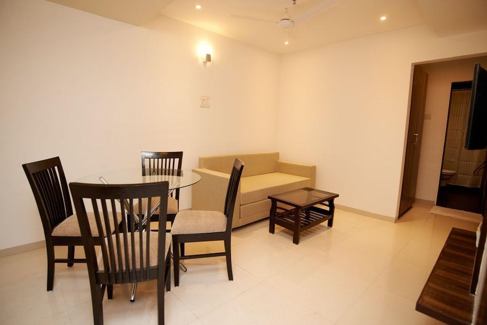 Ширди: Hotel Shree Sai Dhan