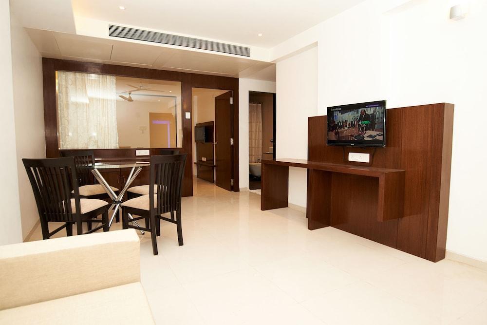 Ширди: Hotel Shree Sai Dhan