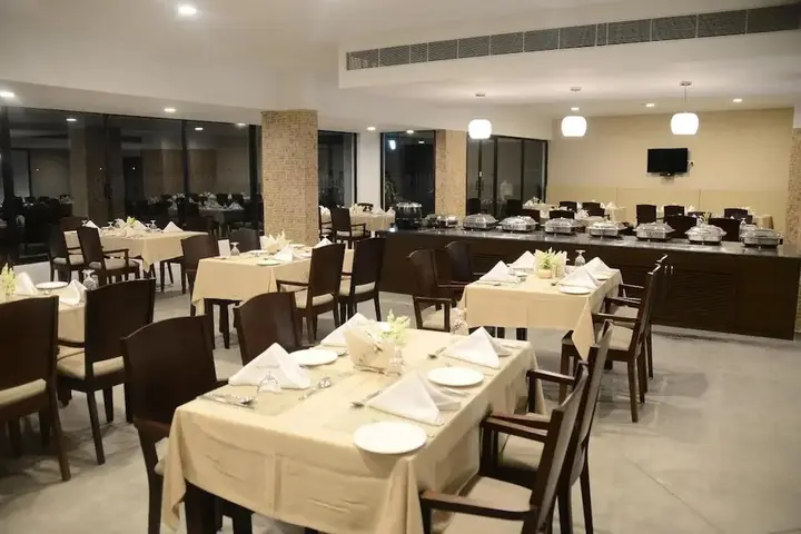 Особая экономическая зона Mahindra World City: MWC Club by Downtown