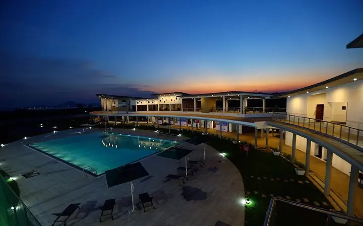 Особая экономическая зона Mahindra World City: MWC Club by Downtown