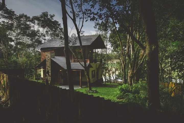 Паллипурам: Riverine Springs