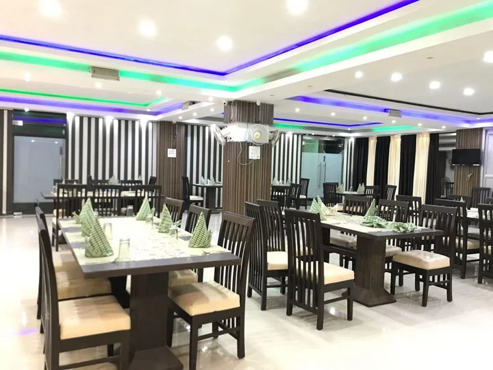 Варанаси: Hotel Sarweshwary