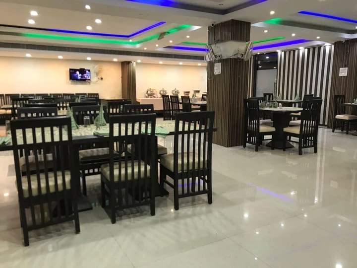 Варанаси: Hotel Sarweshwary