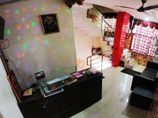 Пачмарай: Hotel Abhimanyu