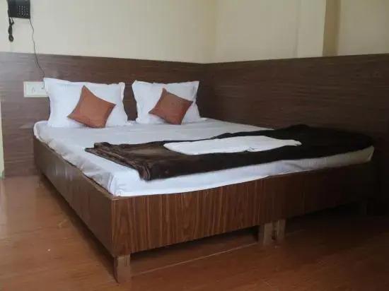 Пачмарай: Hotel Abhimanyu