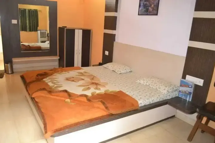 Пачмарай: Hotel Jain
