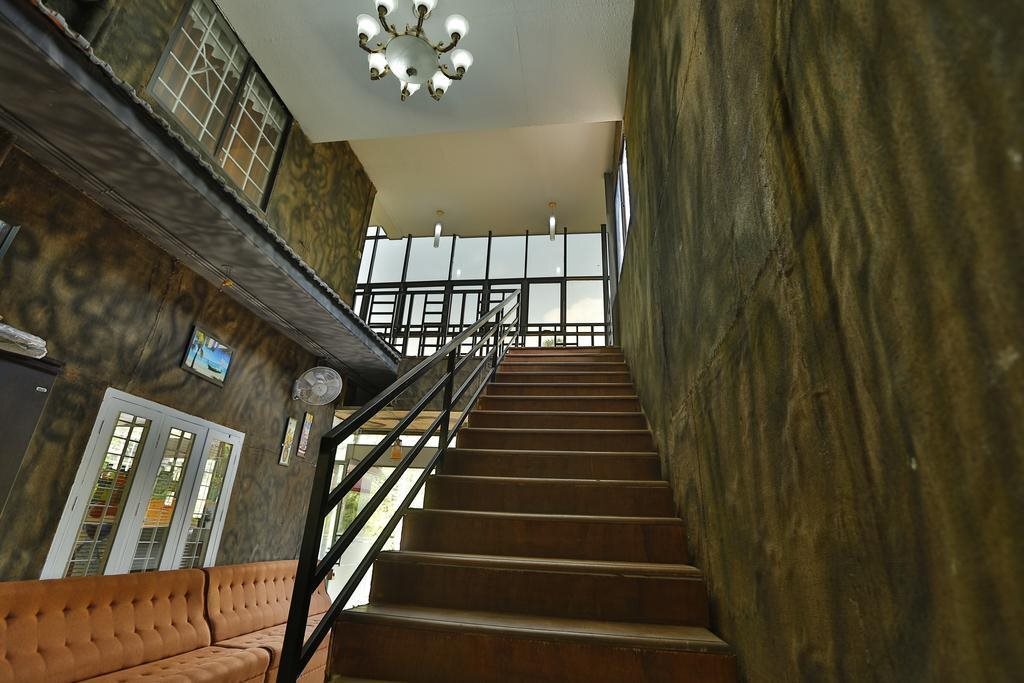 Велламундра: Taaza Residency