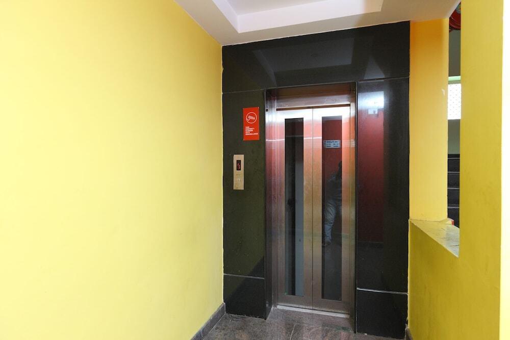 Тирупати: Collection O 6637 Udayees Hotel Bvn Grand