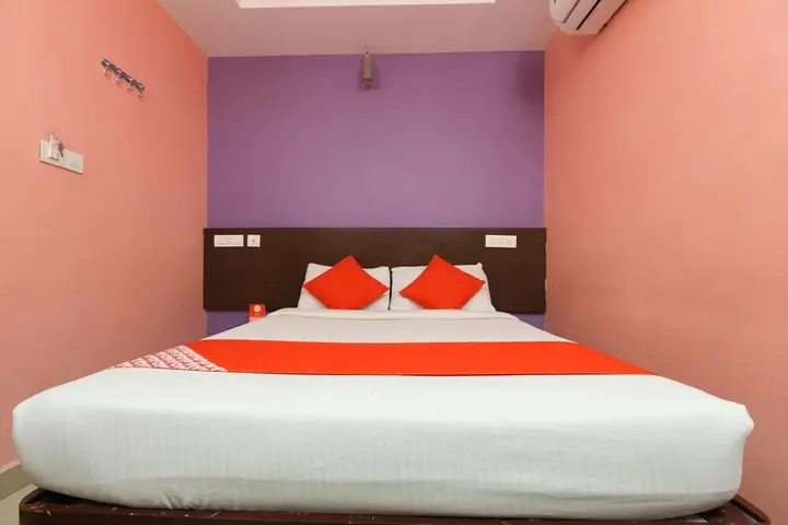 Тирупати: Collection O 6637 Udayees Hotel Bvn Grand