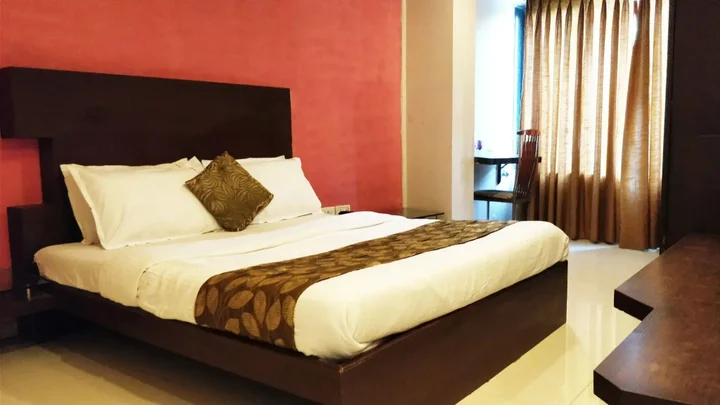 Мумбаи: Hotel Kamran Residency - Near US Embassy