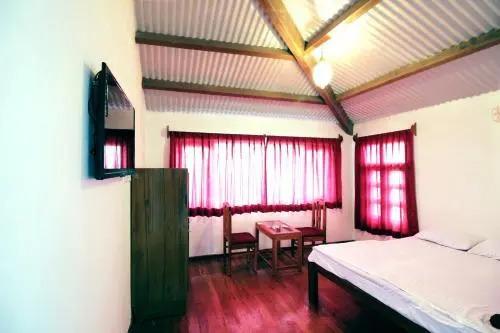Кунур: Satya Anand Cottage Pure veg & non alcoholic Cottage