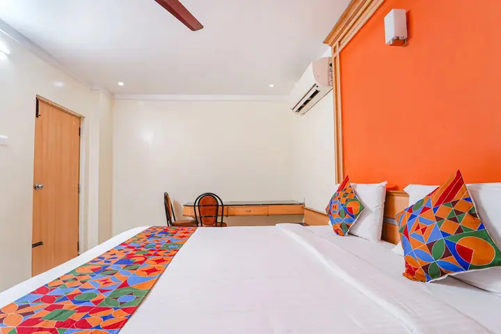 Коимбатур: Hotel ESS Paradise