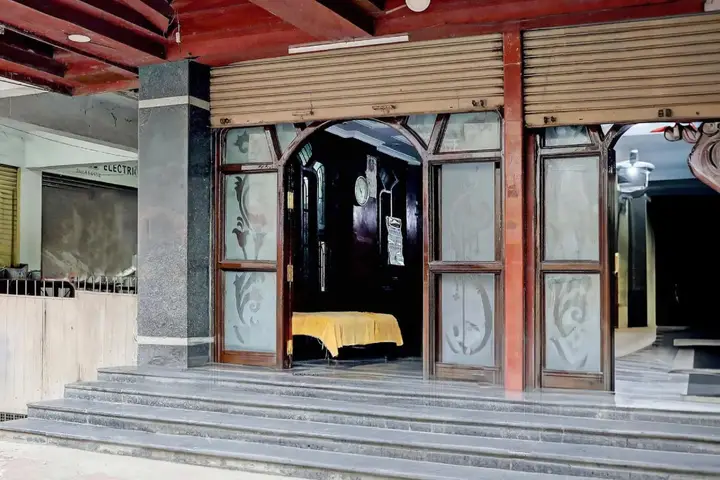 carousel image 5