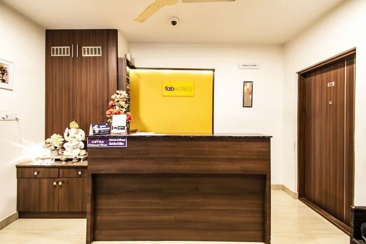 Бангалор: FabHotel Oakwoods Serai