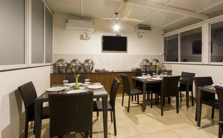 Бангалор: FabHotel Oakwoods Serai