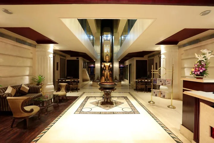 Гувахати: Pragati Manor
