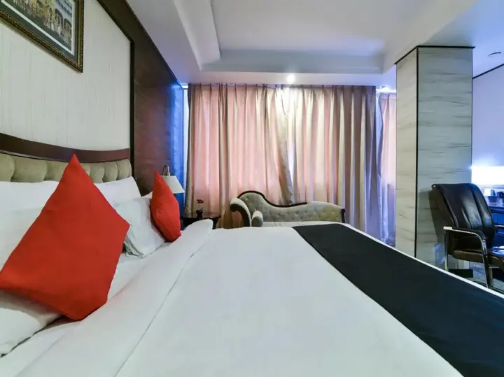 Джайпур: POLO Inn & Suites