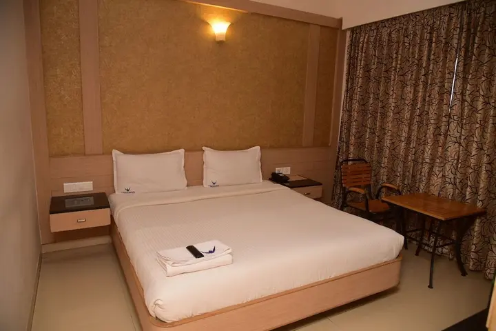 Эроде: Hotel Varshan International