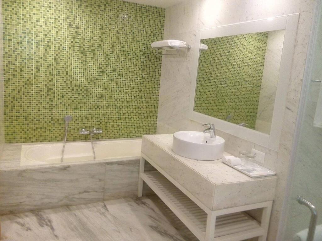 Бангалор: Sarovar Portico Outer Ring Road Bengaluru