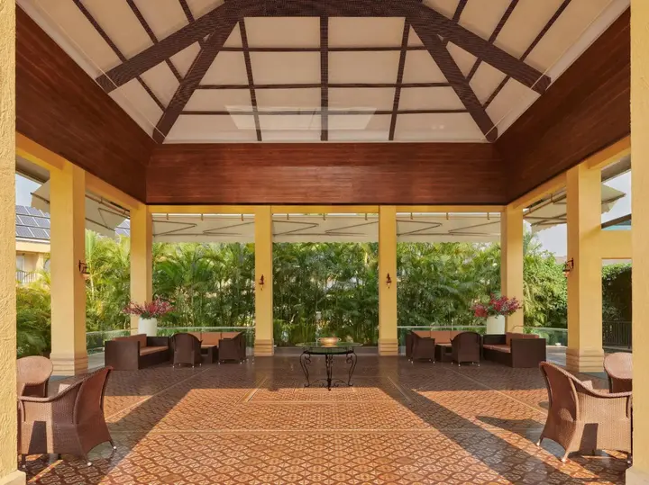 Игатпури: Tropical Retreat
