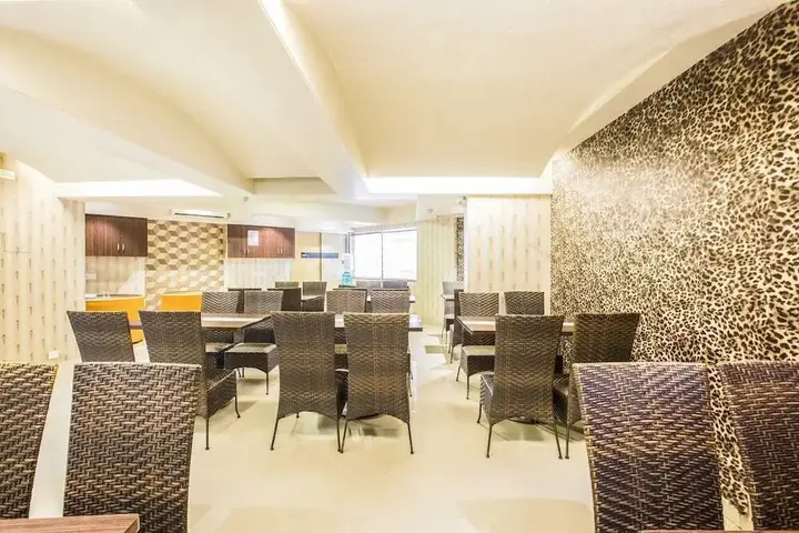 Мумбаи: OYO Premium Mumbai International Airport 3