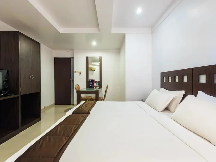 Мумбаи: OYO Premium Mumbai International Airport 3