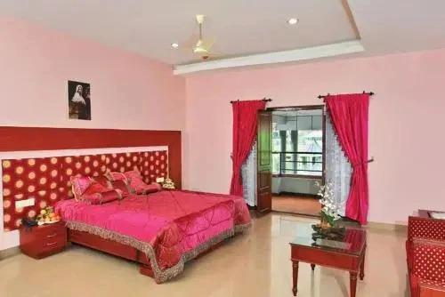Cheppad: Empire Residency
