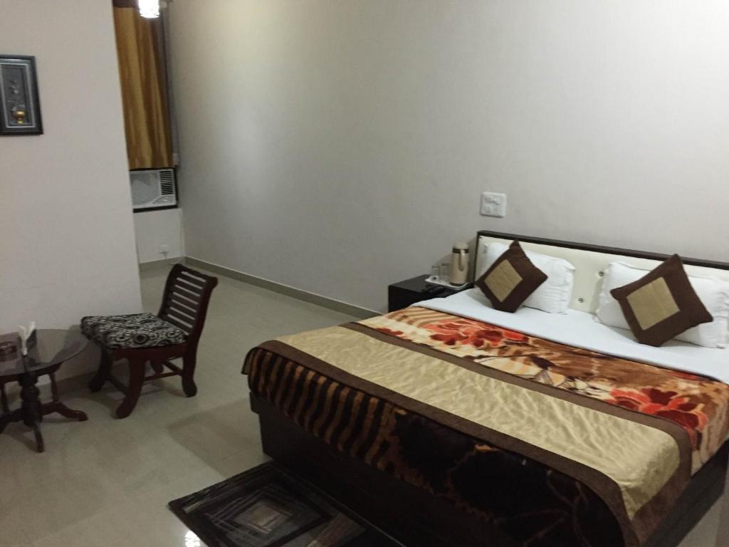 Хошиарпур: Hotel Royal Plaaza