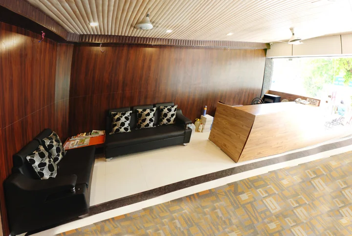 Пачмарай: Hotel Meghdoot