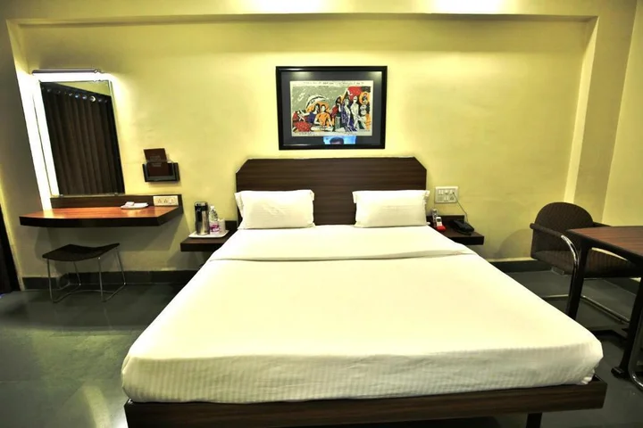 Сурат: Hotel Hospice