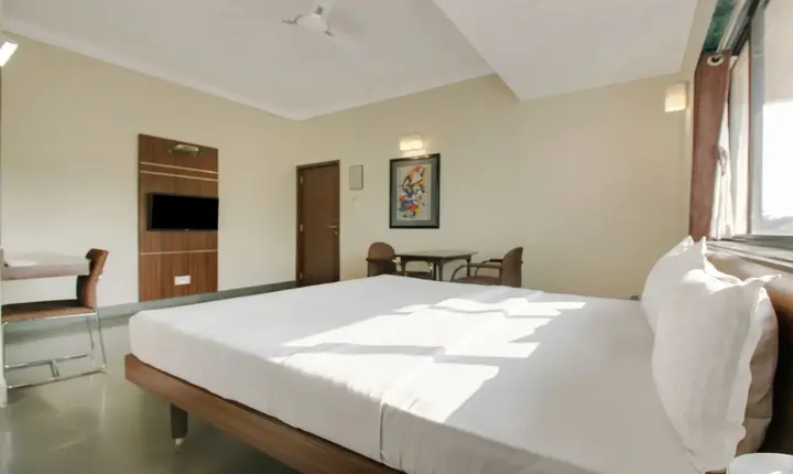 Сурат: Hotel Hospice