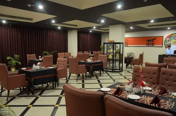 Гувахати: The Lily Hotel