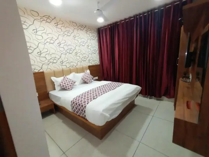 Вадодара: Hotel Dreamland