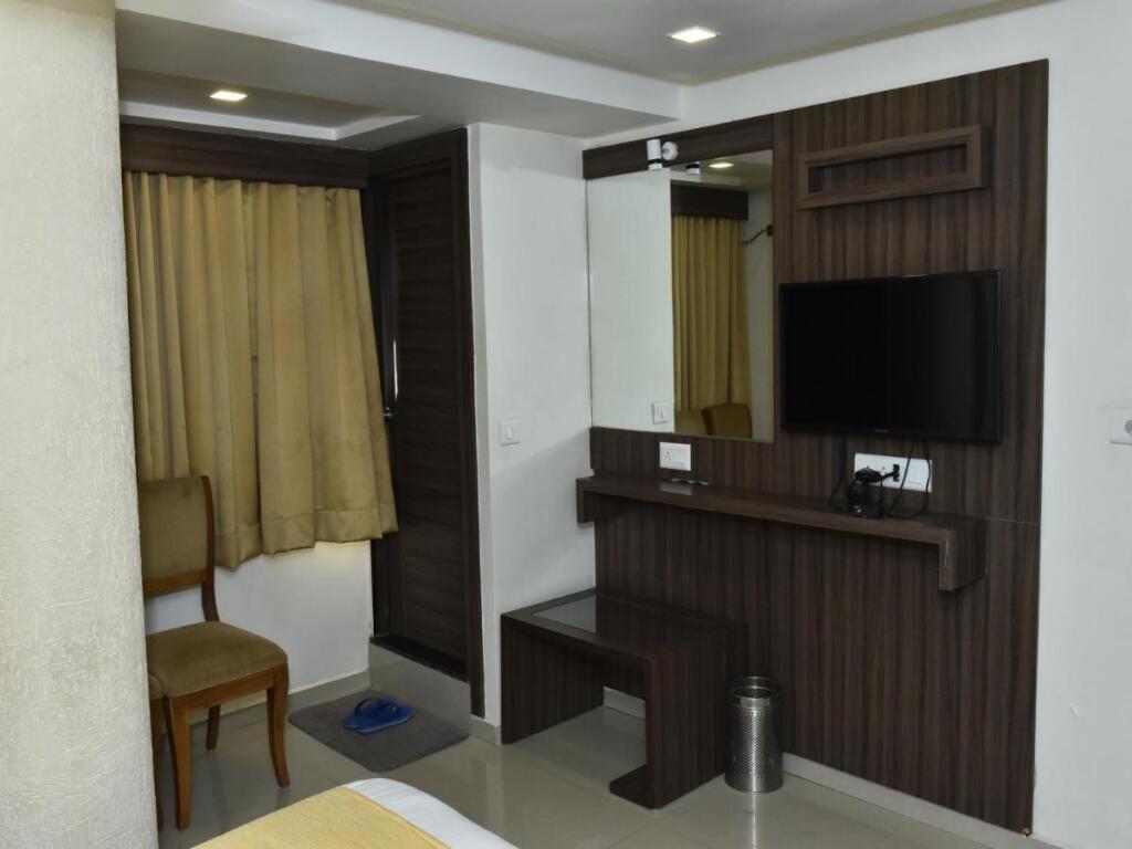 Вадодара: Hotel Dreamland