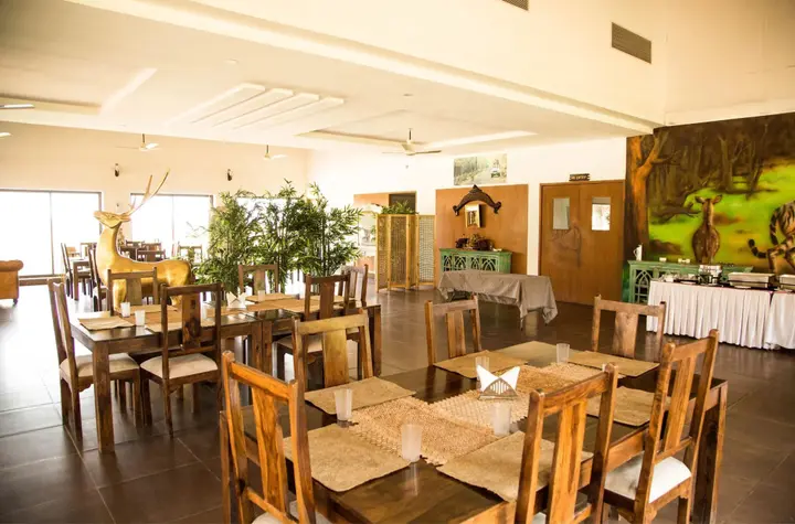 Чандрапур: Jharana Jungle Lodge