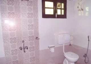 Чандрапур: Jharana Jungle Lodge