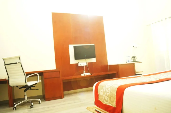 Чандрапур: Jharana Jungle Lodge