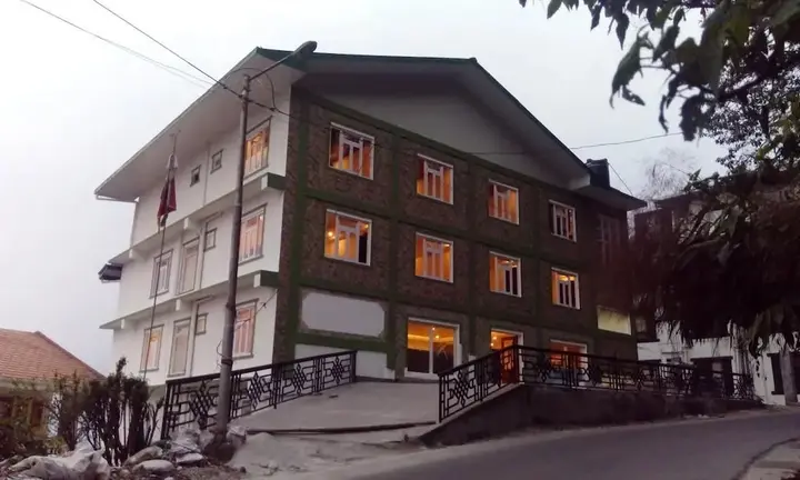 Гангток: Daizzo Maple Residency