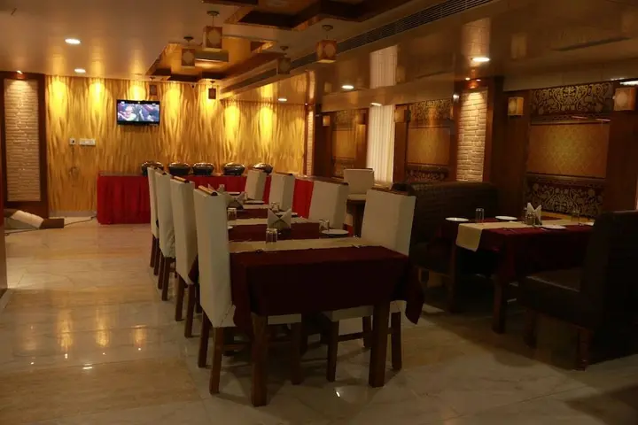 Гувахати: Hotel SJ International