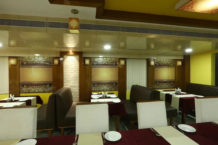 Гувахати: Hotel SJ International