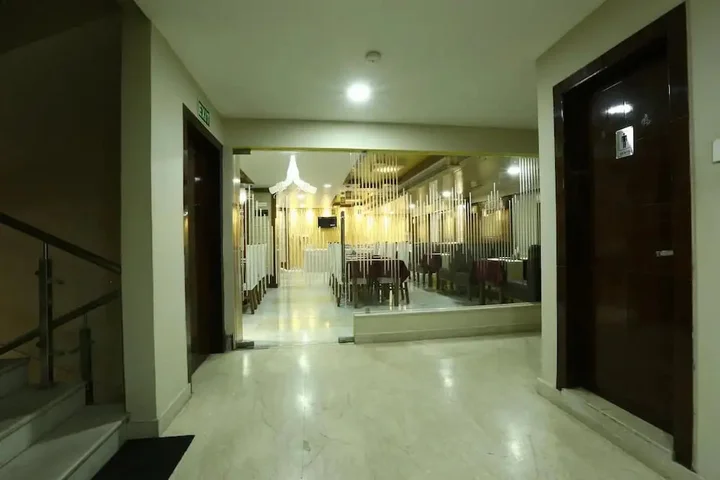 Гувахати: Hotel SJ International