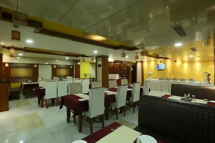 Гувахати: Hotel SJ International