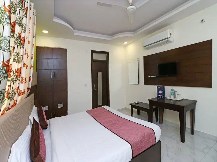 Матхура: OYO 11426 Hotel Jyoti Residency